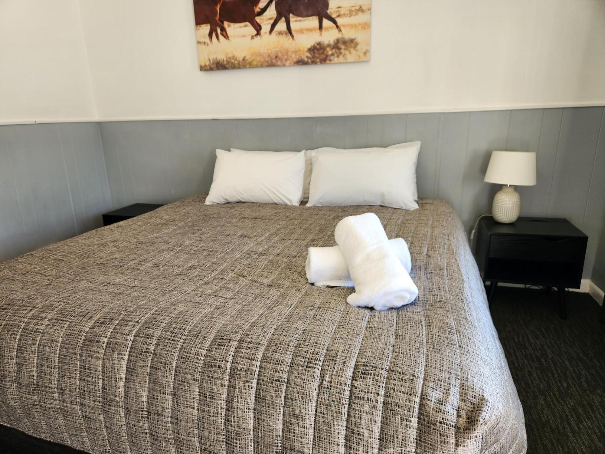 Calder Family Motel Bendigo Esterno foto