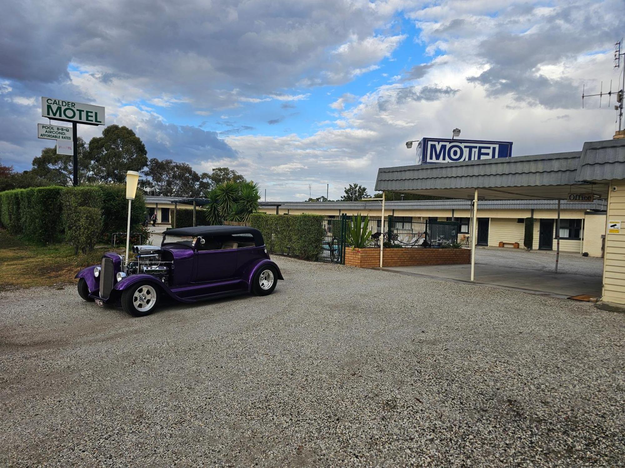 Calder Family Motel Bendigo Esterno foto