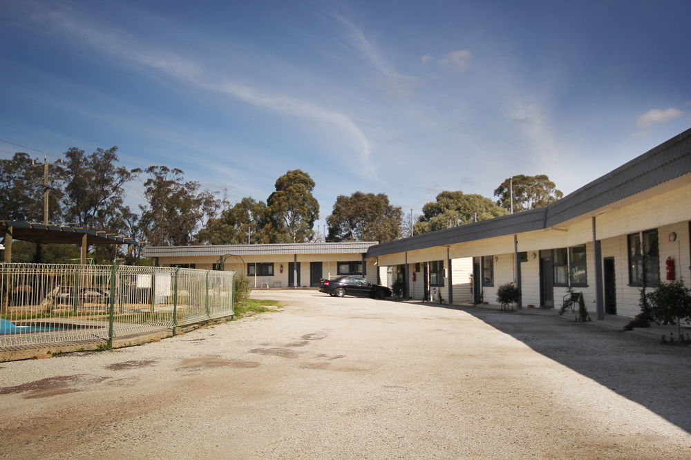 Calder Family Motel Bendigo Esterno foto