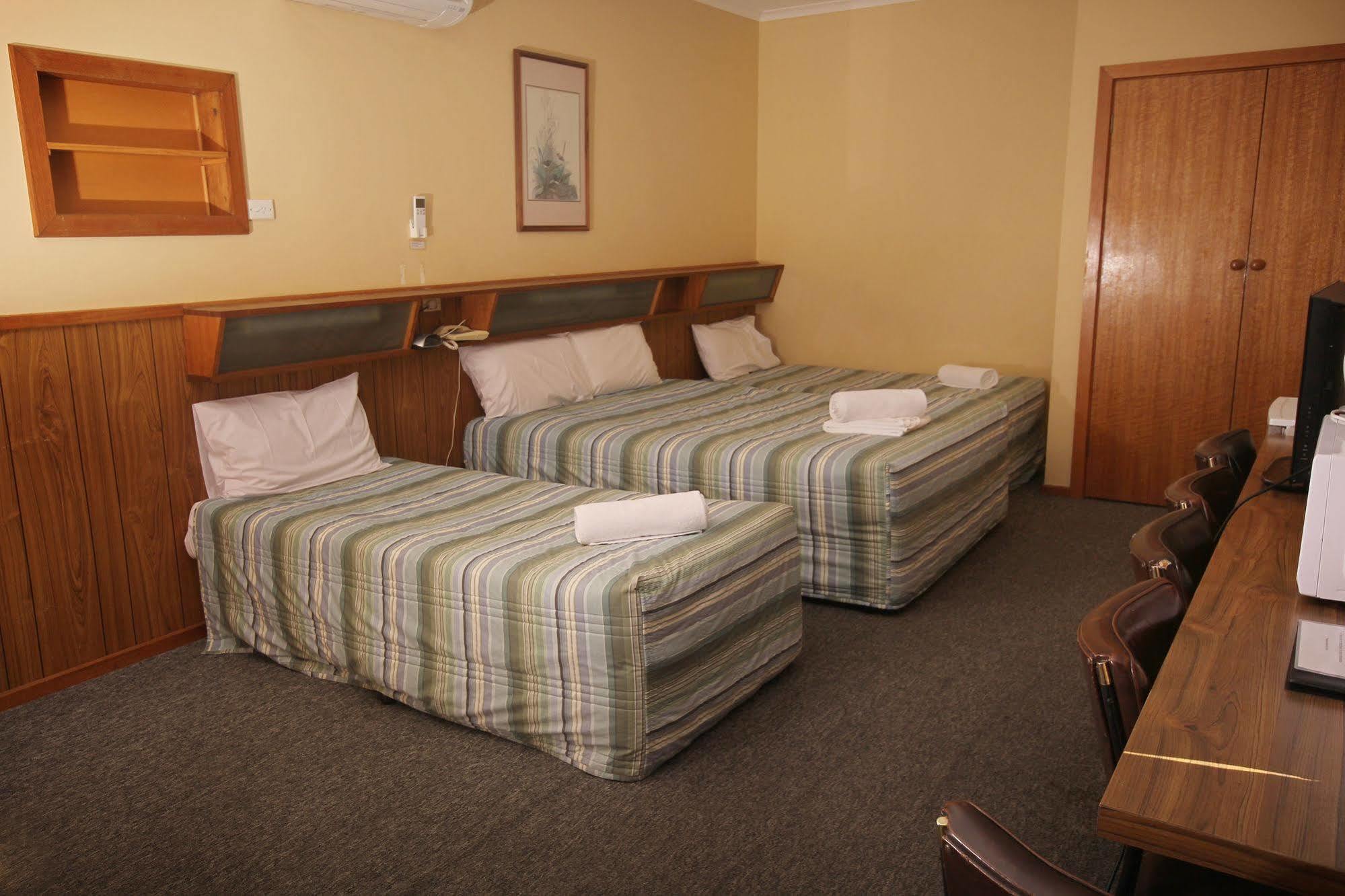 Calder Family Motel Bendigo Esterno foto