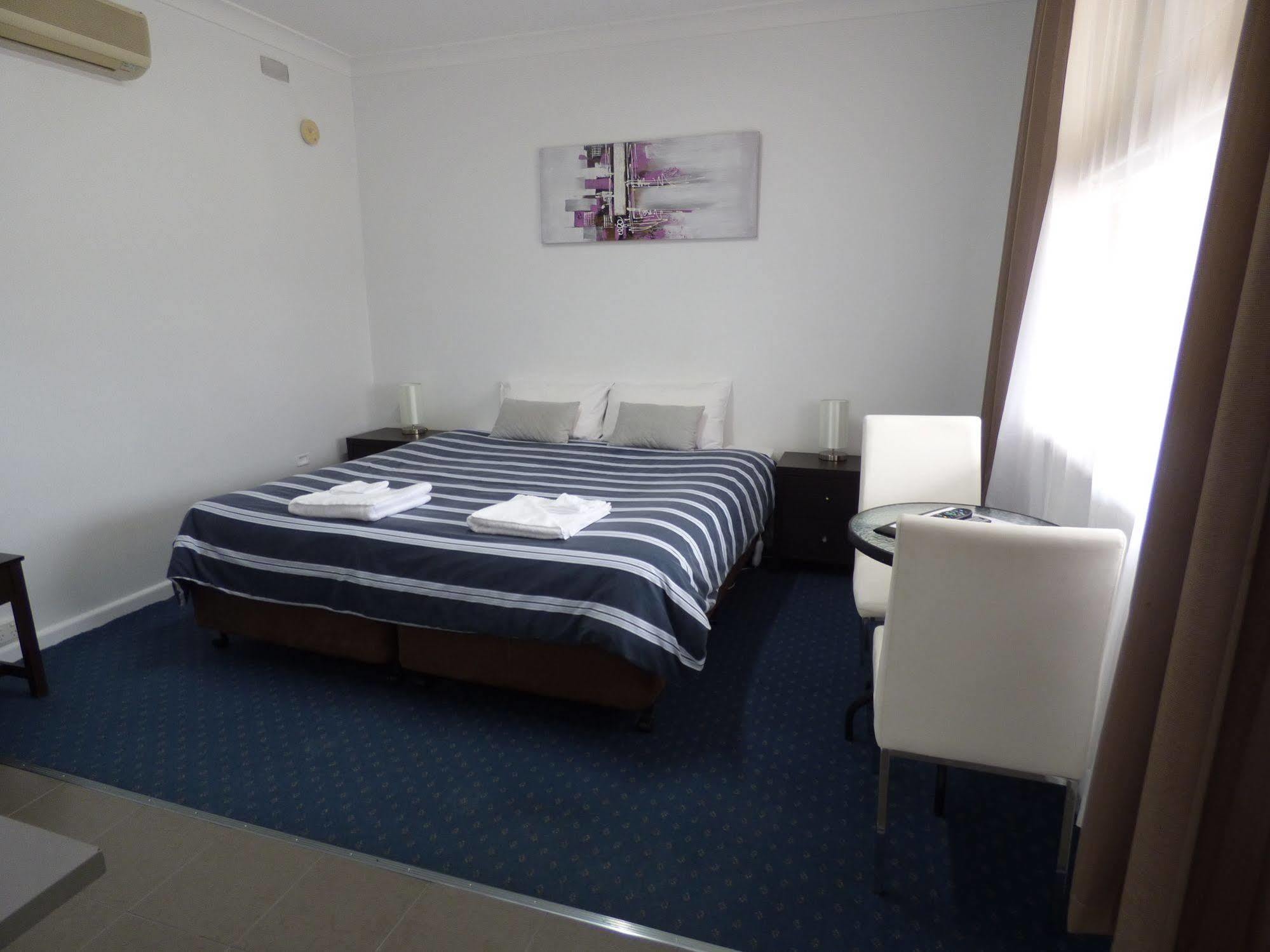 Calder Family Motel Bendigo Esterno foto