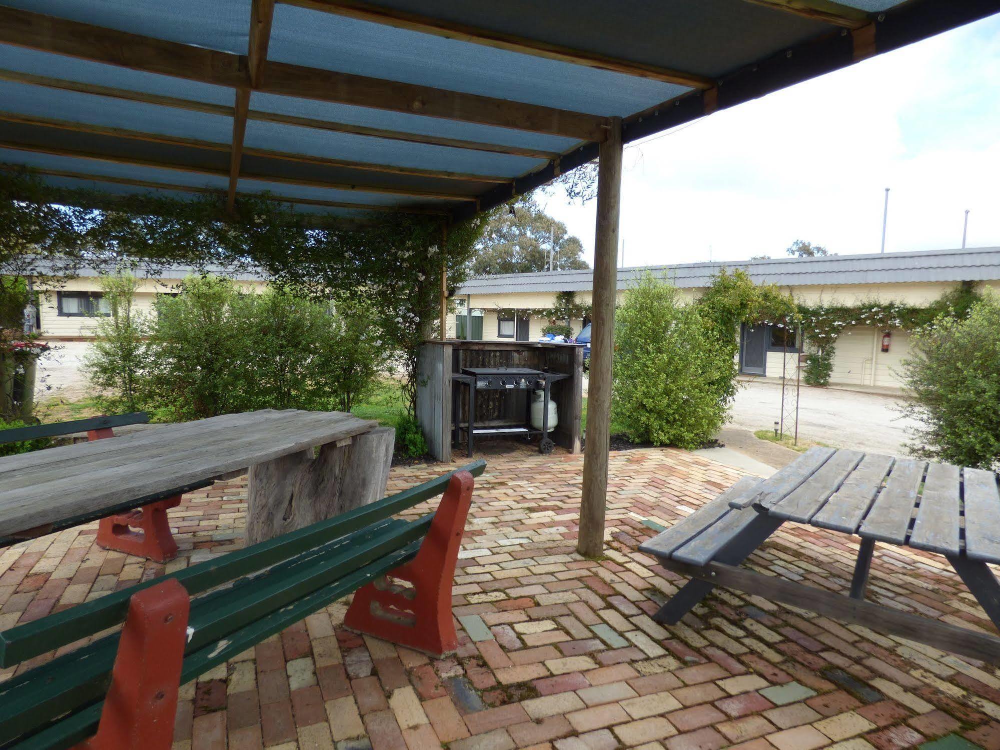 Calder Family Motel Bendigo Esterno foto